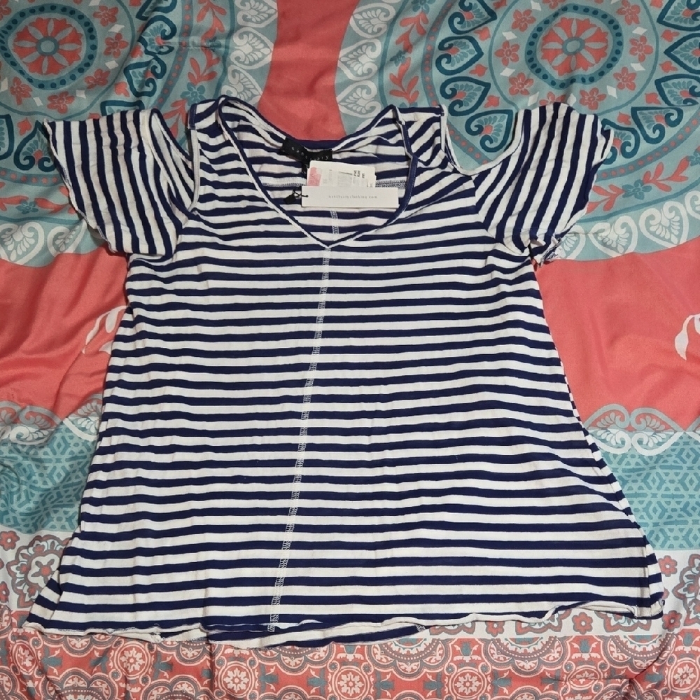 3/$10 Sanctuary Cold Shoulder Navy and White Striped Top